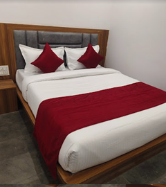 1 x Deluxe Room
